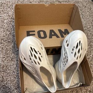 Yeezy Cream Foam Slippers